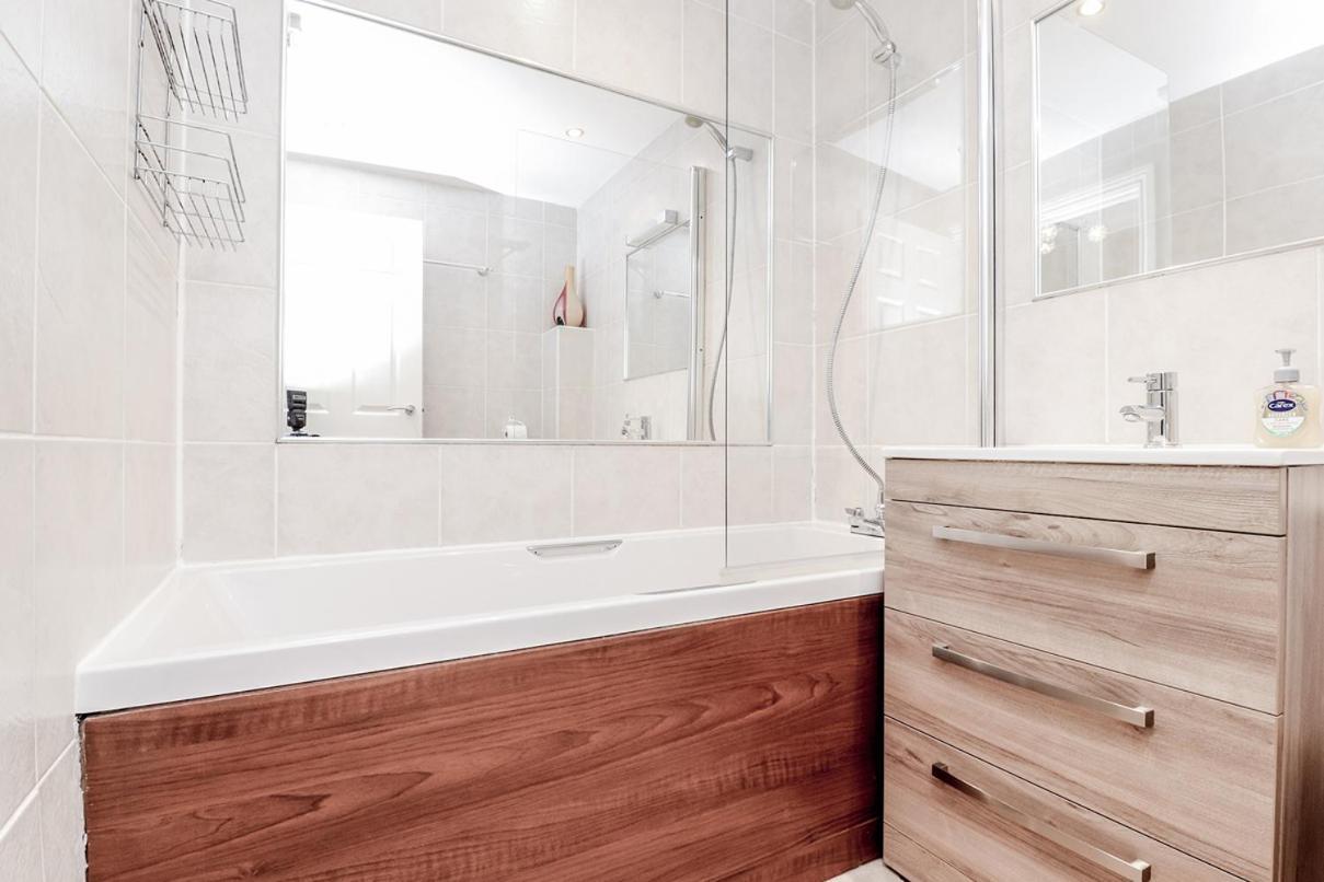 3 Queens Gardens Sea View Apartment Ήστμπορν Εξωτερικό φωτογραφία